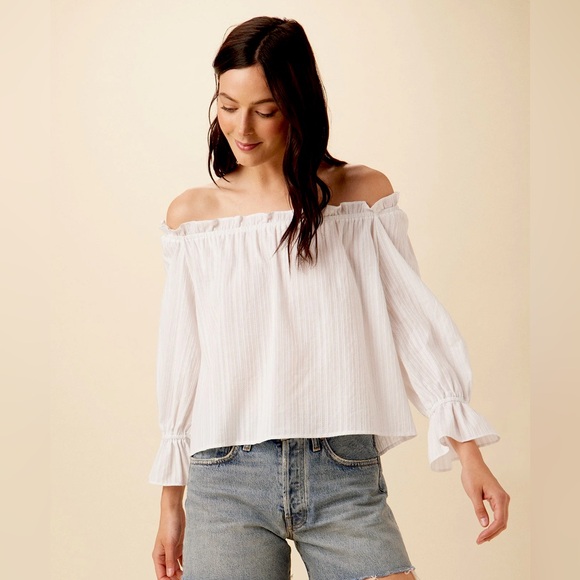 Club Monaco Linen Off The Shoulder Ruffle Bell Sleeve Crop Top in Cream 0 - Picture 2 of 13